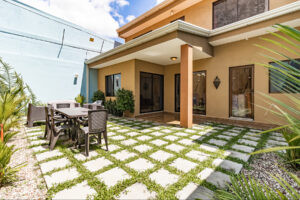Beautiful House in Los Crotos