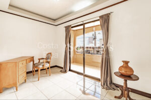 Beautiful House in Los Crotos