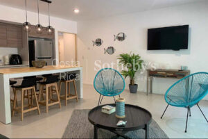 Contemporary Condo Close to Surf