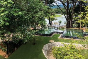 Contemporary Condo Close to Surf