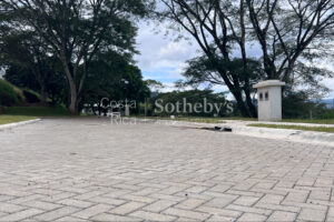 Amplio Lote En Condominio en las Vueltas de la Guácima