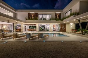 Villa Moon