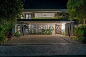Villa Moon