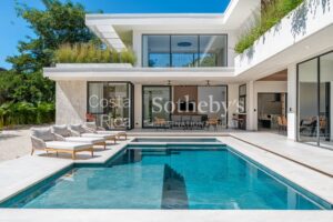 Villa Moon
