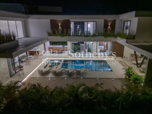 Villa Moon