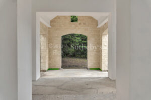 Spectacular Ave del Paraiso Under Construction Luxury Home
