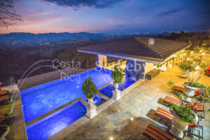 Italian Luxury Villa in the Atenas Hills