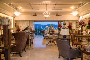 Italian Luxury Villa in the Atenas Hills