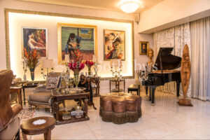 Italian Luxury Villa in the Atenas Hills