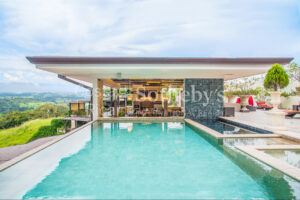 Italian Luxury Villa in the Atenas Hills