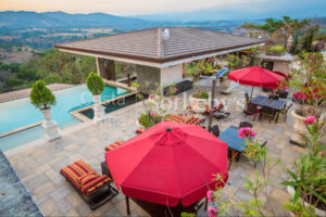Italian Luxury Villa in the Atenas Hills