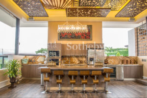 Italian Luxury Villa in the Atenas Hills