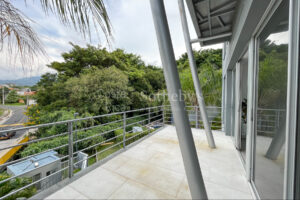 Grandes y Modernos Apartamentos Laureles