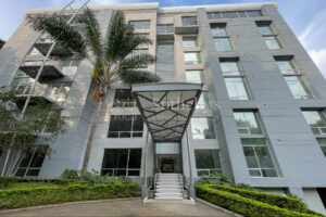 Grandes y Modernos Apartamentos Laureles