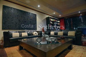 Quite Possibly the True Dream Home, Escazú