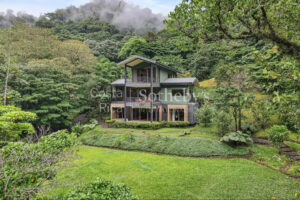 El Silencio Forest Luxe Retreat