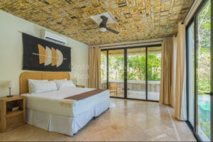 6 Bedroom Fully Renovated Turnkey Villa
