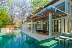 6 Bedroom Fully Renovated Turnkey Villa