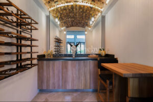 6 Bedroom Fully Renovated Turnkey Villa