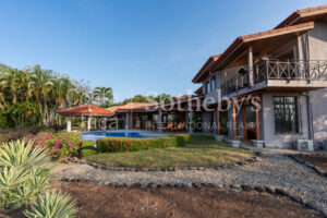 Casa Bougainvillea