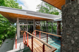 Casa Manifesting