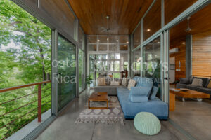 Casa Manifesting