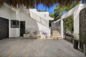 Casa Arbolada in Golf Community at Pinilla