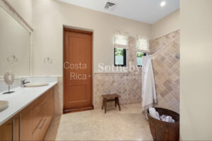 Casa Arbolada in Golf Community at Pinilla