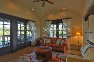 Lake Front Villa in Pinilla