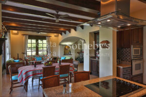 Lake Front Villa in Pinilla