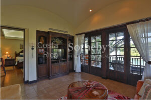 Lake Front Villa in Pinilla
