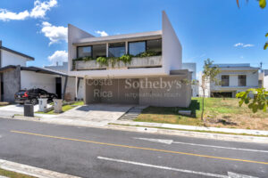 Casa Nueva en Villa del Sol-San Rafael, Alajuela
