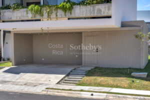 Casa Nueva en Villa del Sol-San Rafael, Alajuela