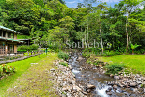 1000ac conservation cloud forest with waterfalls, ecolodge, owner residence