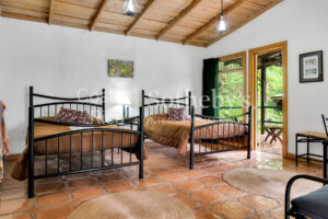1000ac conservation cloud forest with waterfalls, ecolodge, owner residence
