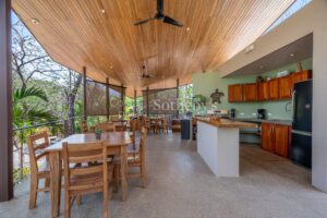Villas Aolani