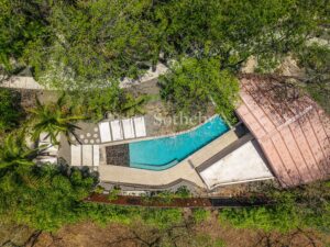 Villas Aolani