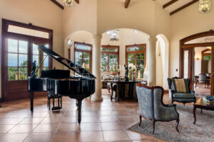 Colonial Estate with Tennis Court on 7 Acres