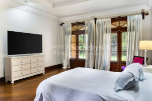 Colonial Estate with Tennis Court on 7 Acres