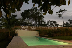 Modern Beach House in Montezuma