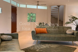 Modern Beach House in Montezuma