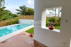 Modern Beach House in Montezuma