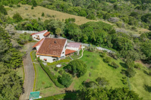 Wilderness Retreat in the Mountain