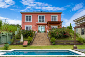 Versailles Residence – San Isidro, Alajuela