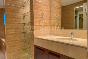 Splendid Three Bedroom Apartment in el Cortijo