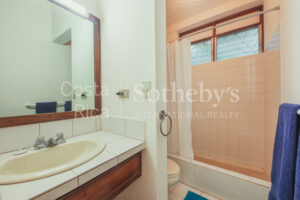 Condo Las Flores Poinciana B