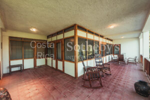 Condo Las Flores Poinciana B