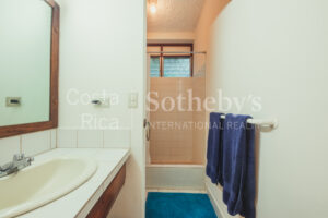 Condo Las Flores Poinciana B
