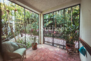 Condo Las Flores Poinciana B
