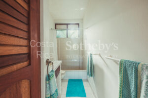 Condo Las Flores Poinciana B